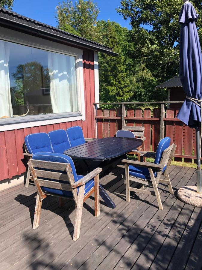 Semesterhus I Stockholms Skaergard, Runmaroe Vaermdoe Namdo Buitenkant foto